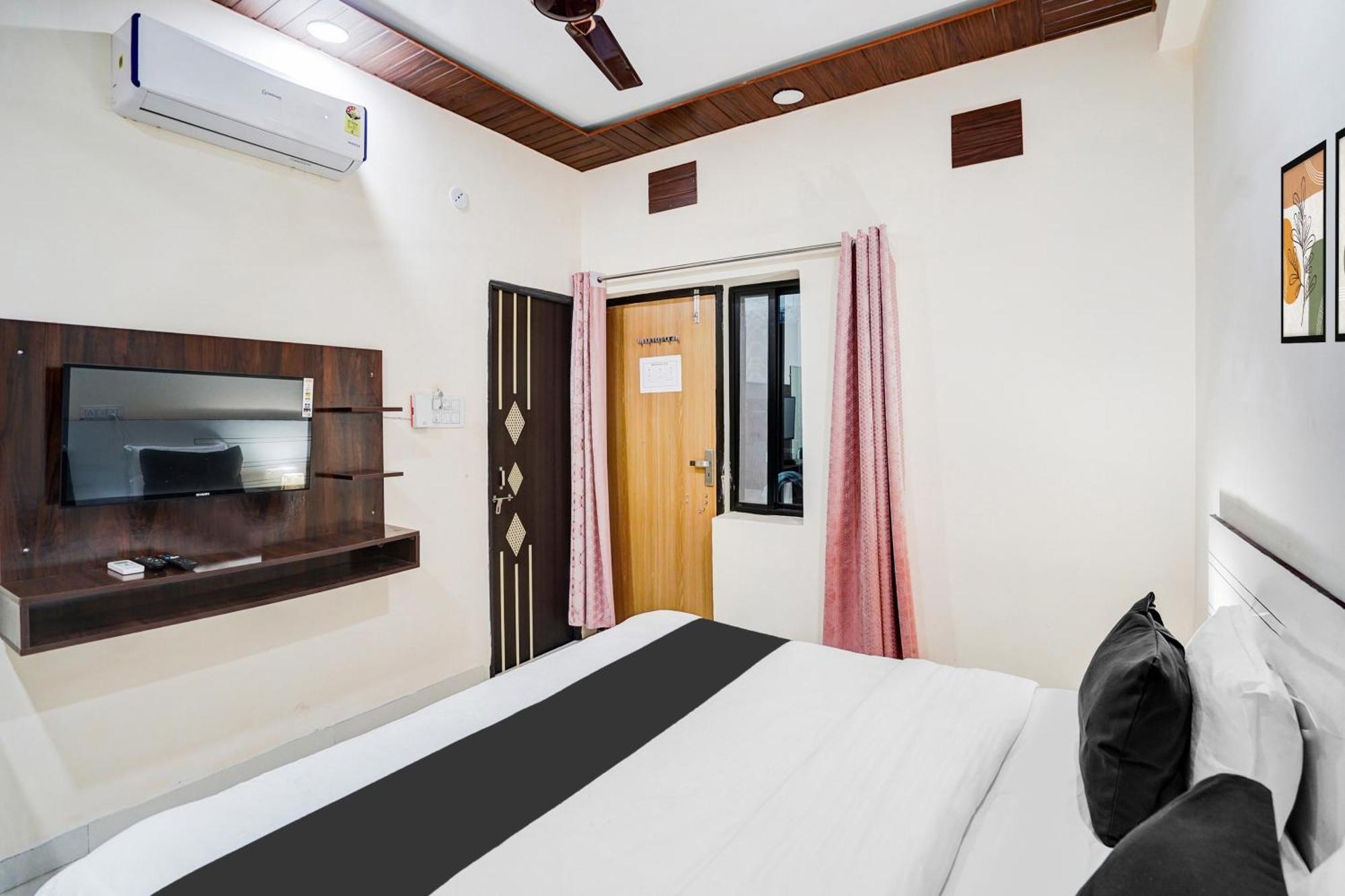 Super Hotel O Brilliant Convention Centre Formerly Madhur Shree Indore Exteriör bild